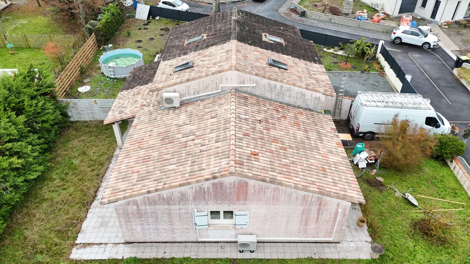 Façade avant nettoyage
